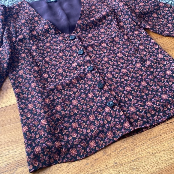 Madewell (Re)sourced Georgette Smocked-Cuff Button-Front Top in Orchard Floral - Picture 9 of 16